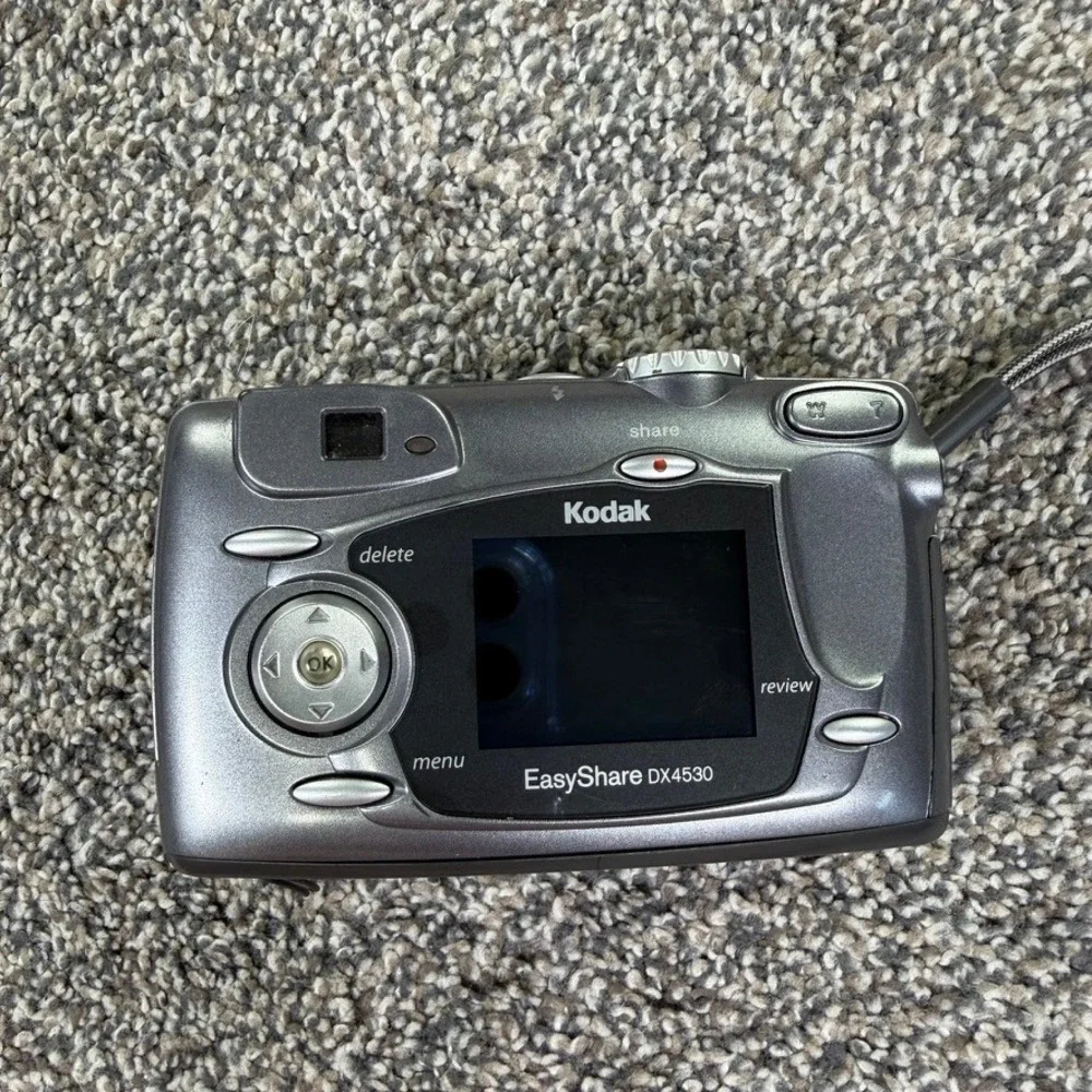 Kodak EasyShare DX4530 Digital Camera 5.0MP 3x Optical Zoom Lowepro NOT TESTED